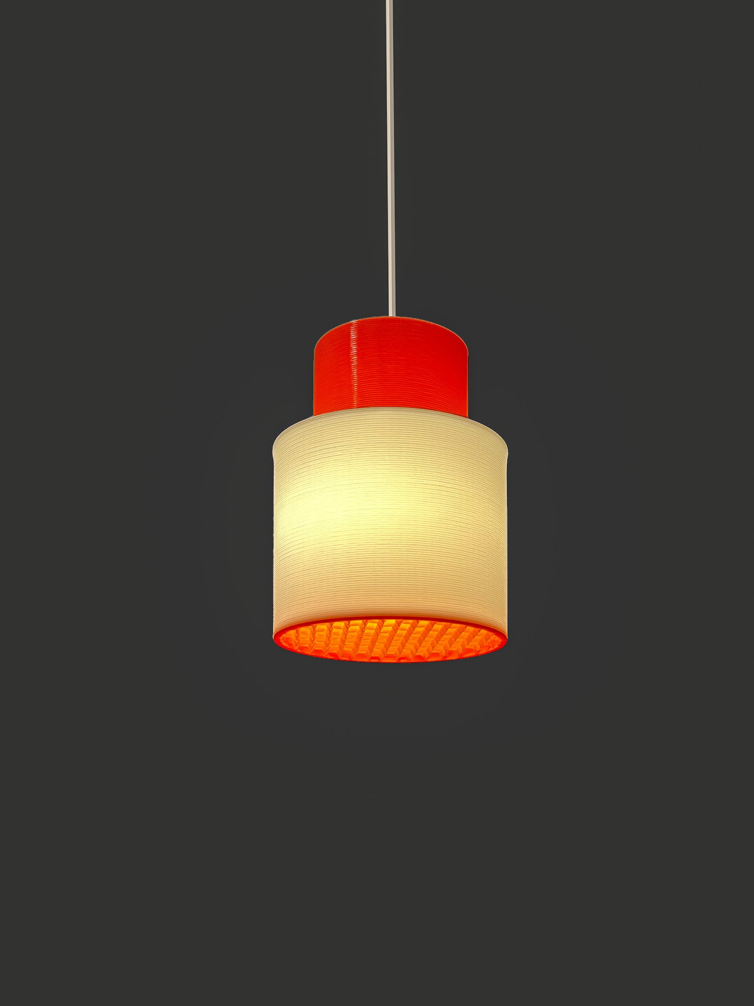 Poco-circle-drop-pendant-lamp-on-shot-closeup