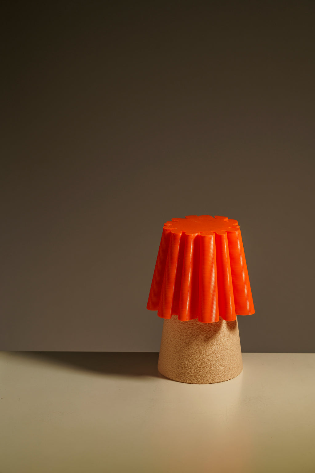 Ruffle Lamp
