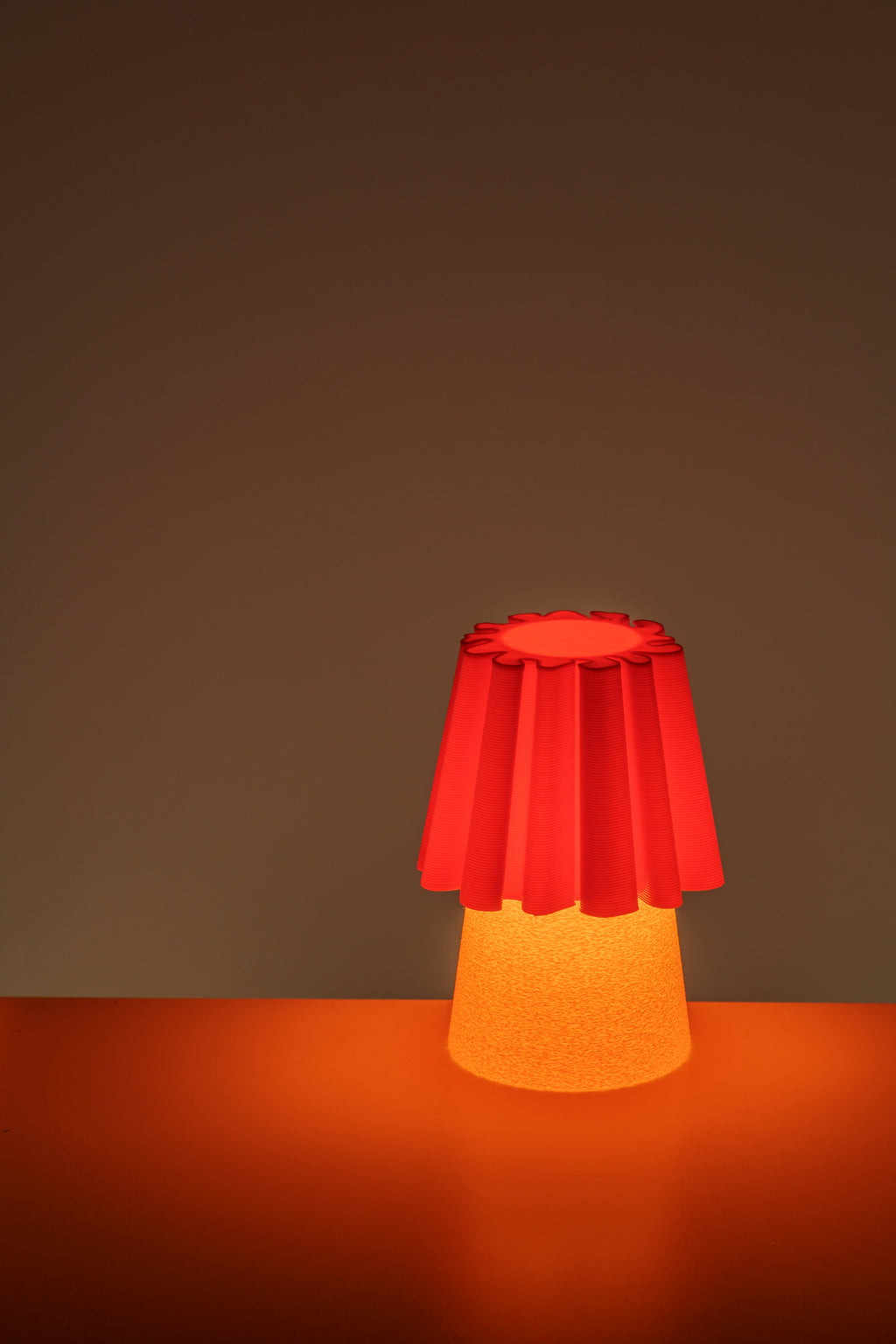 Ruffle Lamp