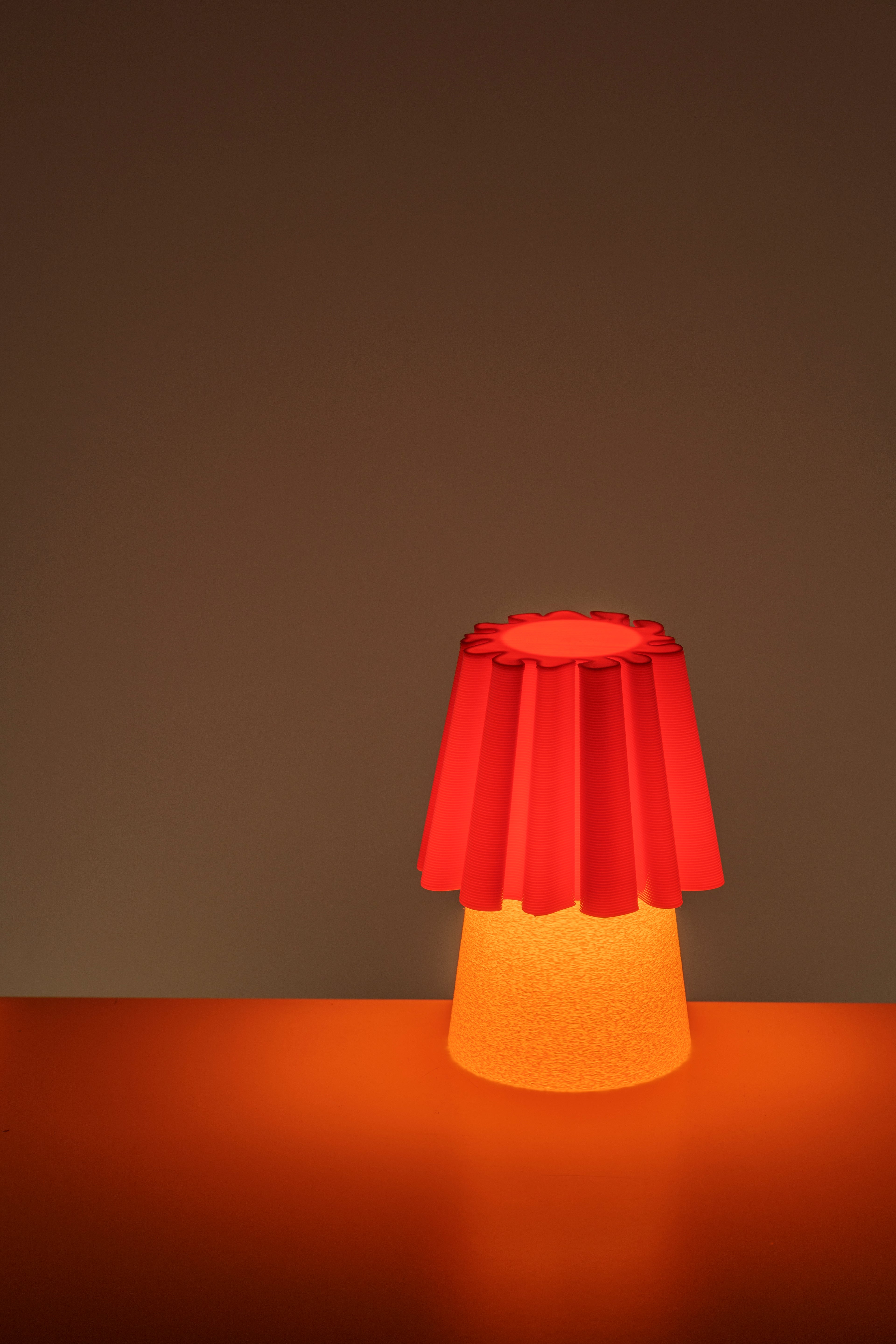 Ruffle Lamp
