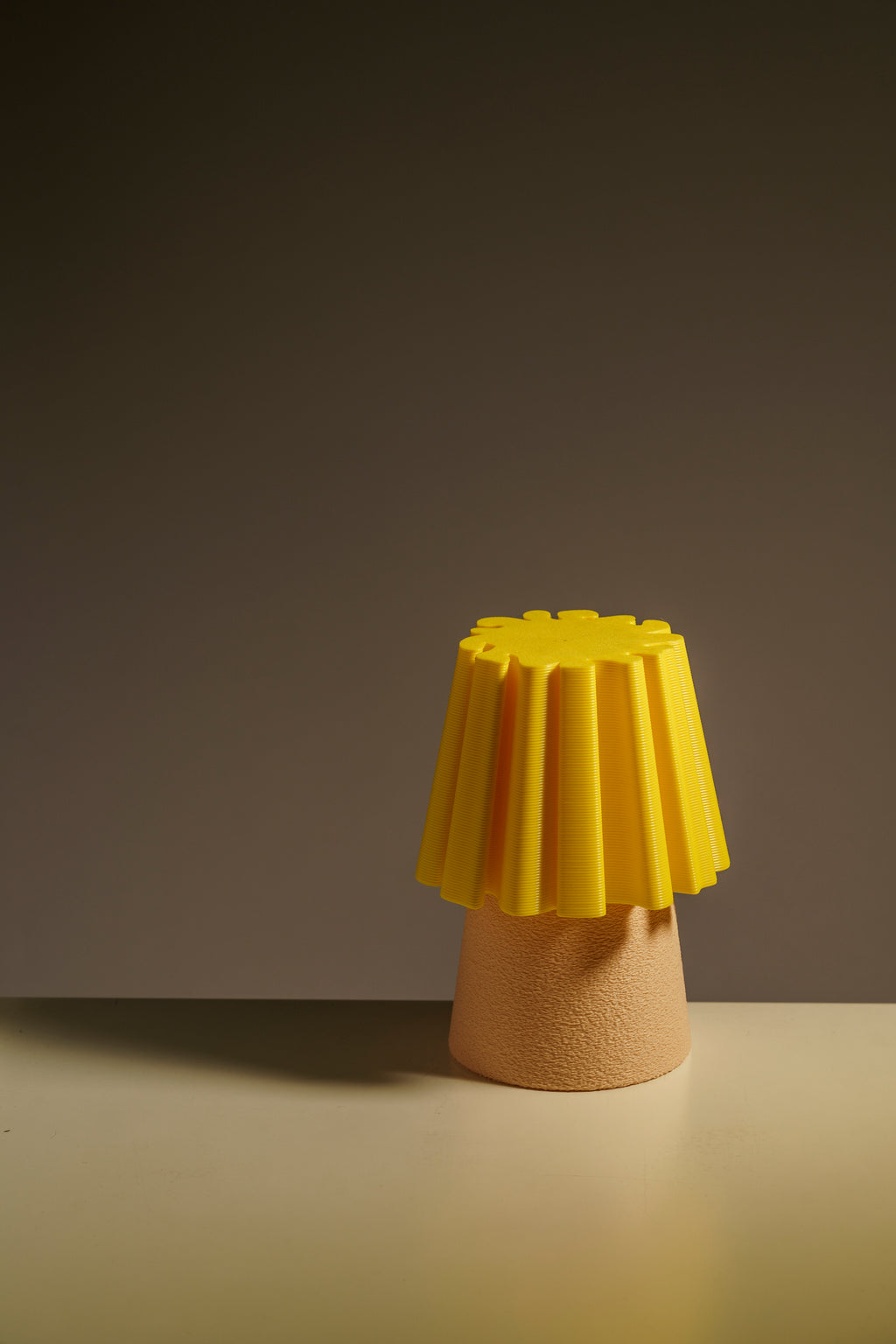 Ruffle Lamp